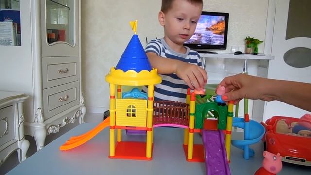 Пеппа и ее семья на детской площадке / Peppa Pig The Playground