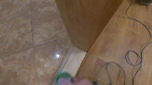 Быстрая очистка краски, лака с дерева. Как снять краску с дерева. Алмазная чашка и болгарка.