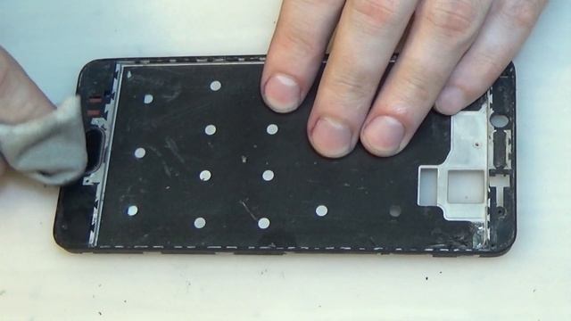 Meizu M5c (M710H) разборка, и замена дисплея !!! смотреть онлайн