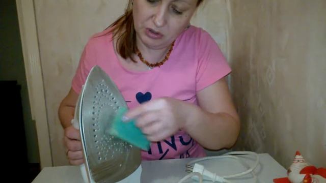 чистим подошву утюга волшебной пастой смотреть онлайн