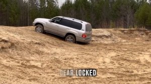 Offroad Toyota Land Cruiser 100 in Sand!