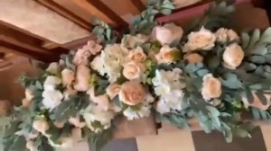 Свадебный декор. Президиум молодых!