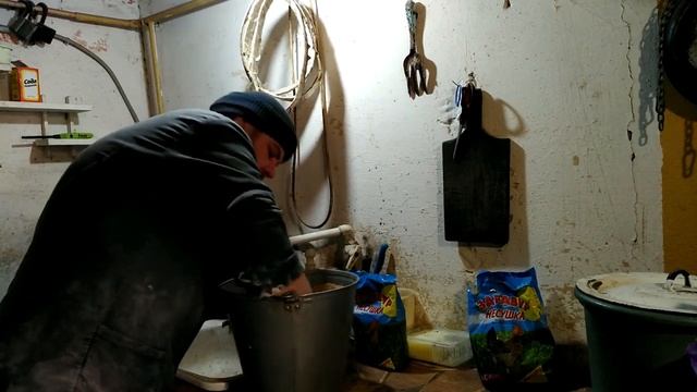Комбикорм своими руками//для кур и цыплят!!!