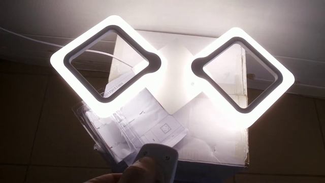 Как светит светодиодная люстра квадраты 3 цвета свечения с диммером! смотреть онлайн