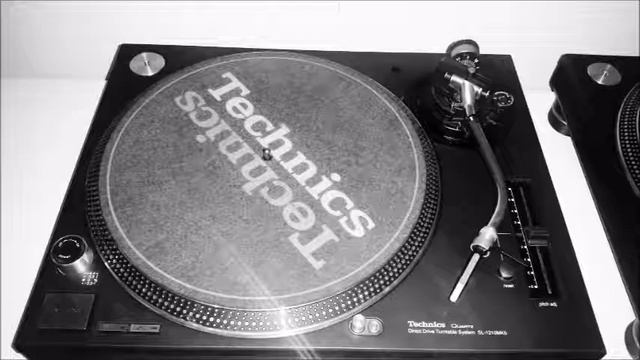 Miss Kittin - Live at 5 Days off Amsterdam [08-07-2007] - 192 kBits смотреть онлайн