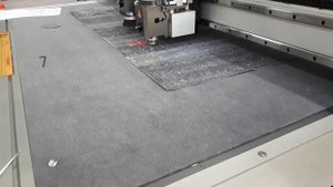 Резка паронита на планшетном режущем плоттере Ruizhou серии RZCRT