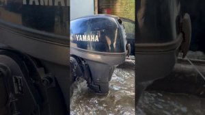 РАБОТА ЛОДОЧНОГО МОТОРА YAMAHA F 8, короткий