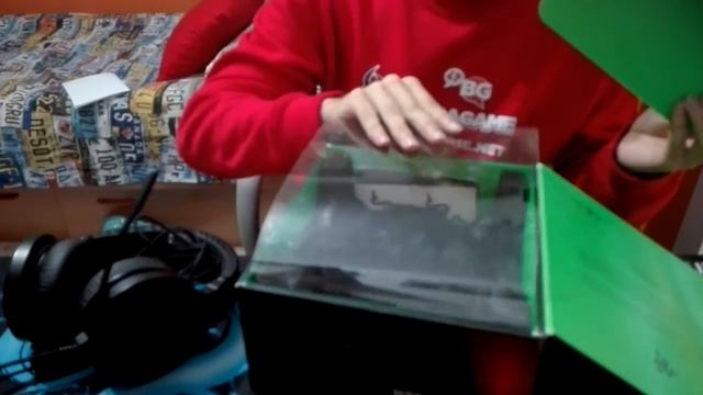 Unboxing | RAZER MANO'WAR Y RAZER KRAKEN 7.1 смотреть онлайн