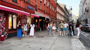 50 самых привлекательных девушек - Август - Россия - Прогулка по Москве 🔥