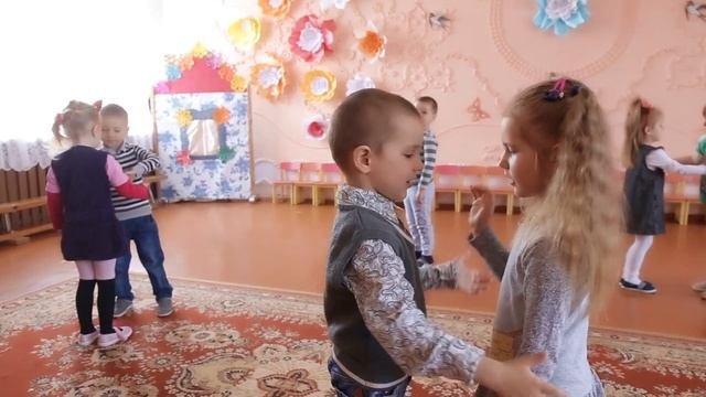 Привет... Танцы для детей