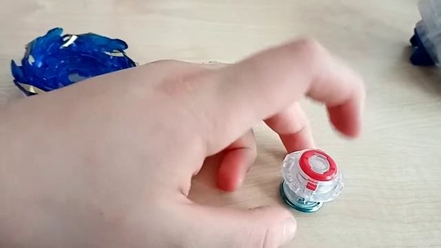 САМЫЙ СИЛЬНЫЙ ЛЕВОСТОРОНИЙ БЕЙБЛЕЙД?! Обзор на Вулкано Гелиос от Флейм