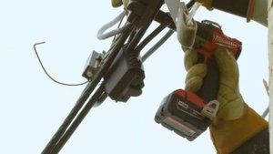 MILWAUKEE M18 FIW2F12 kompaktowy klucz udarowy 339 Nm