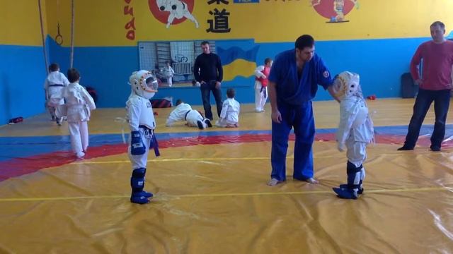 Спаринг СК ОМЕГА дети 5 смотреть онлайн