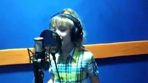 Чудо песня! Чудо голос! Чудо ребёнок! Увы, имя неизвестно