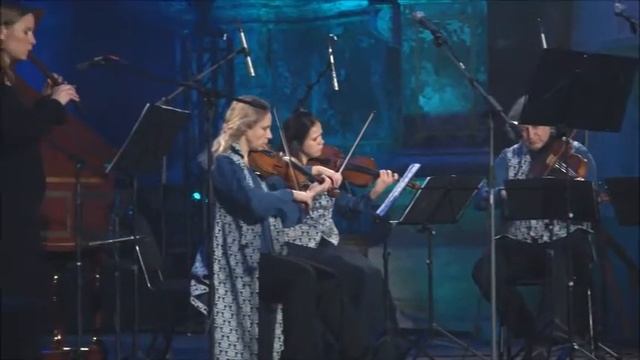 Pop with Wigs - Barokko Baroque by Rodionov and Tikhomirov