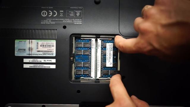 Как заменить DDR (увеличить) оперативную память в ноутбуке Sony смотреть онлайн