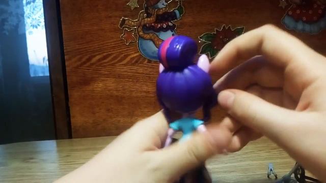 Обзор на Твайлайт Спаркл из Equestria Girls minis смотреть онлайн