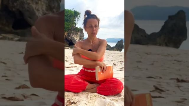 Alternate Nostril Breathing Exercise! #yoga #pranayama #beachyoga #breathingexercises