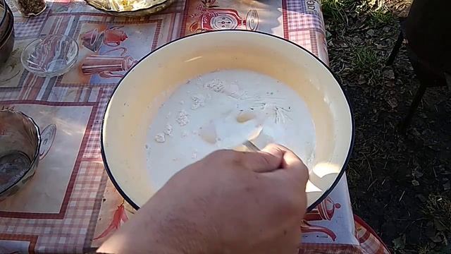 КАРТОФЕЛЬНАЯ ЗАПЕКАНКА С КУРИЦЕЙ В КАЗАНЕ НА КОСТРЕ смотреть онлайн