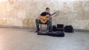 виртуозная игра на гитаре