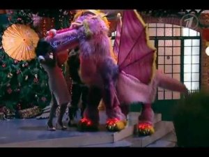 Световой Дракон Кусака на Первом