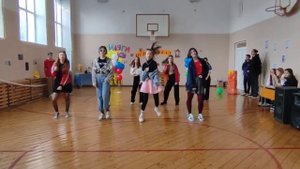 танец на осенний бал "крошка моя" в стиле 80-90х