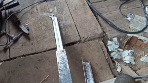 Направляющая для каретки ленточной пилы.