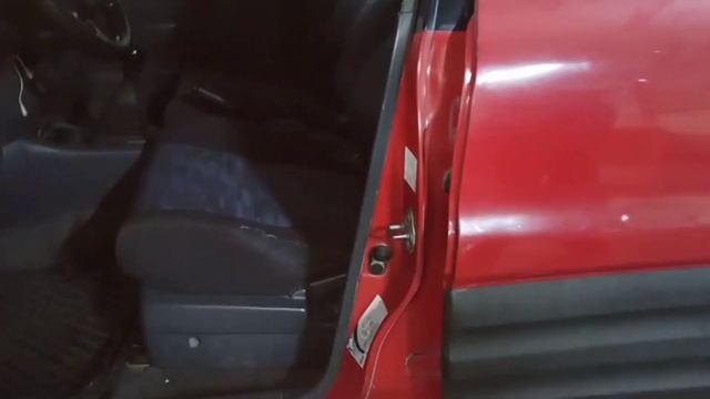 Я купил Toyota RAV4 в кузове XA10 первое поколение.
