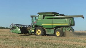 Комбайны John Deere выручают! Заготовка сенажа и уборка пшеницы на комбайнах John Deere 9570 STS