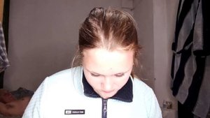 Поделка из мусора для школы)))))