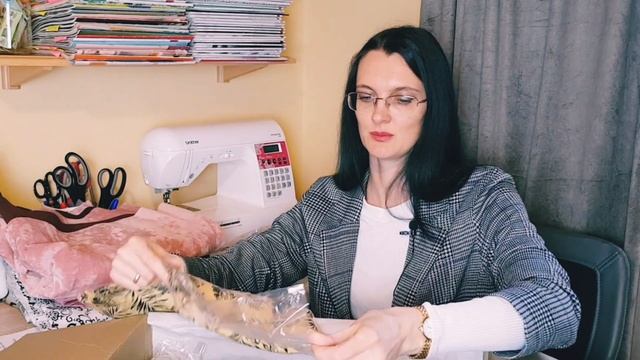 Новые ткани. Распаковка. Что я нашла в отделе с остатками тканей
