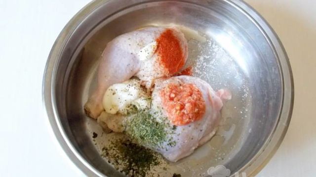 Куриные ножки запеченные с хренодером в духовке