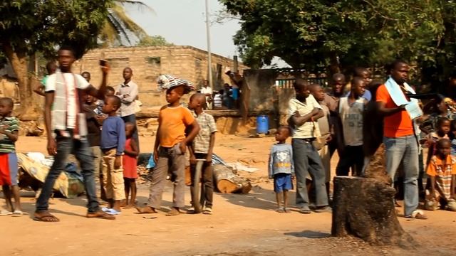 Деревня Кондеяокро в Кот д'Ивуаре смотреть онлайн