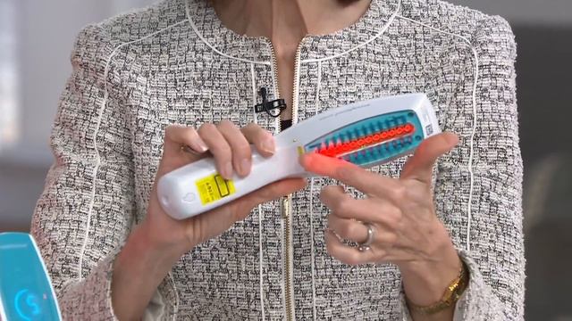 HairMax Ultima 12 Hair Growth Laser Comb on QVC смотреть онлайн