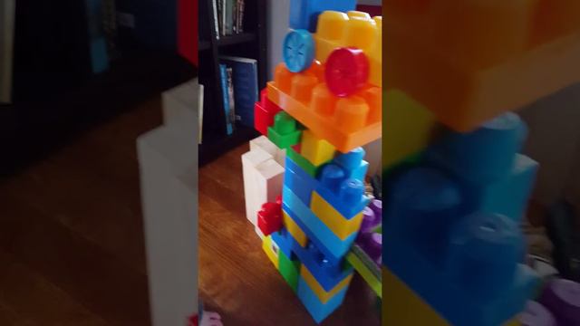 Jake Duffy's Lego Zoo смотреть онлайн