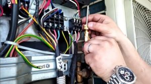 Течеискатель Elitech ILD-200 в действии