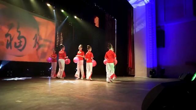 Студия танца TWINS SHOW Новосибирск 3+ танцевальное шоу Хит