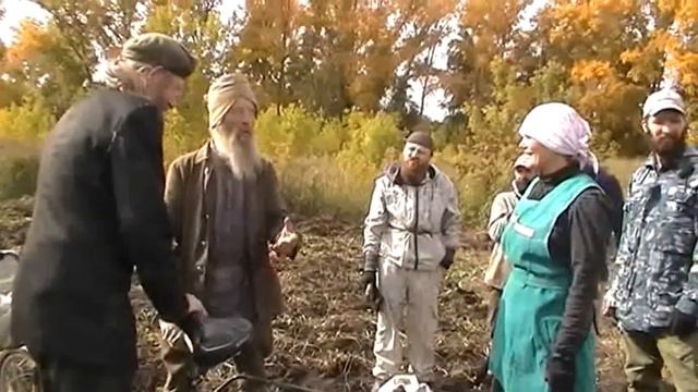 №2. Копаем картофель в этом году. Споспешествовала и погода. 17. 09. 2020 смотреть онлайн