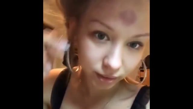 Как быстро снять засос Поугарала с членом на лбу) Единорог! - смотреть видео онлайн от "Анекдоты, котор