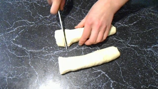 Булочки с вишнёвой начинкой. Самса с вишней.