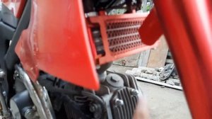Краткое видео по установке масляного радиатор на Венто Питбайк 125сс.