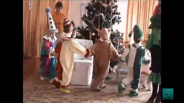 ДС Джерельце НГ утренник средняя группа Б 29 12 2005 смотреть онлайн