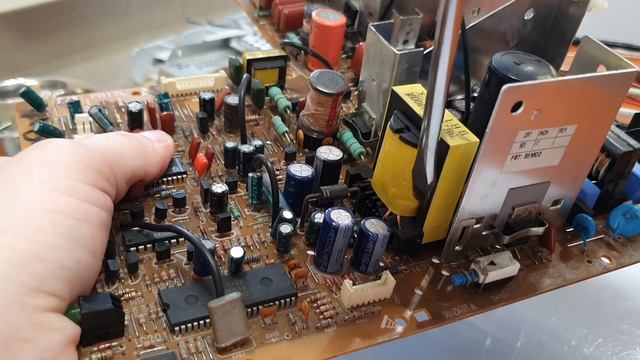 Много меди в мониторе ЭЛТ Samtron 76E ✔ Разбор на цветмет и драгметаллы ✔ КМ в импорте смотреть онлайн