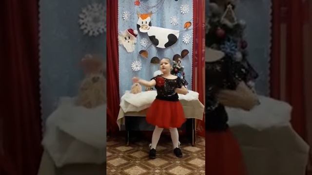 Перцева Полина - "Скрипочка"( Муз. и сл. Л.В.Чернышова) смотреть онлайн