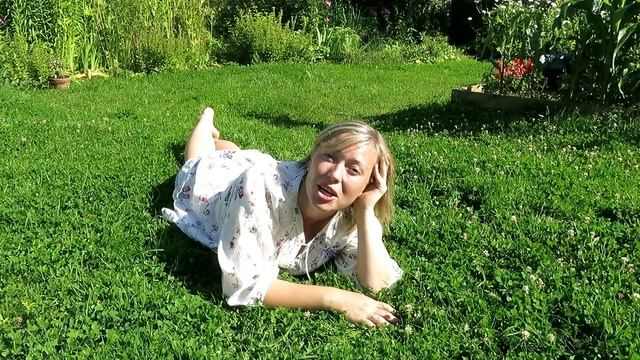 СУПЕР газон из белого клевера! Есть ли минусы? / Какую траву выбрать для газона смотреть онлайн