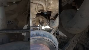 Снятие бензобака Мерседес w202,c220D.