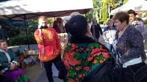 Играет Липецкий гармонист рояльщик Олег Знаменский.