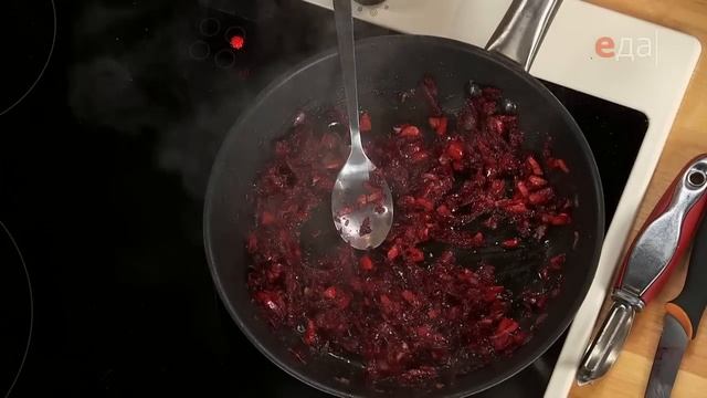 Котлета кордон блю из индейки на свекольном ризотто