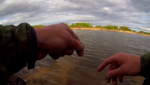 Ловля рыбы на резинку на 2 крючка!  Ловится вся рыба! Рыбалка на оке май 2020 год!