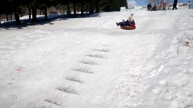 ? ЛЕДЯНОЙ ГОРОДОК ? Зимние развлечения для детей: ледяные скульптуры и самая большая горка ?